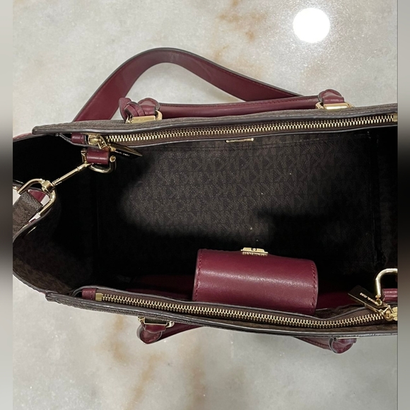 Michael Kors Brooklyn Red and Brown Tote Bag - Picture 4 of 6